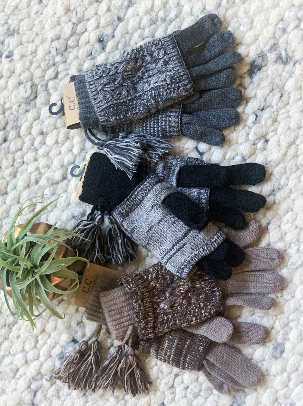 Smart Tip Cable Knit Gloves