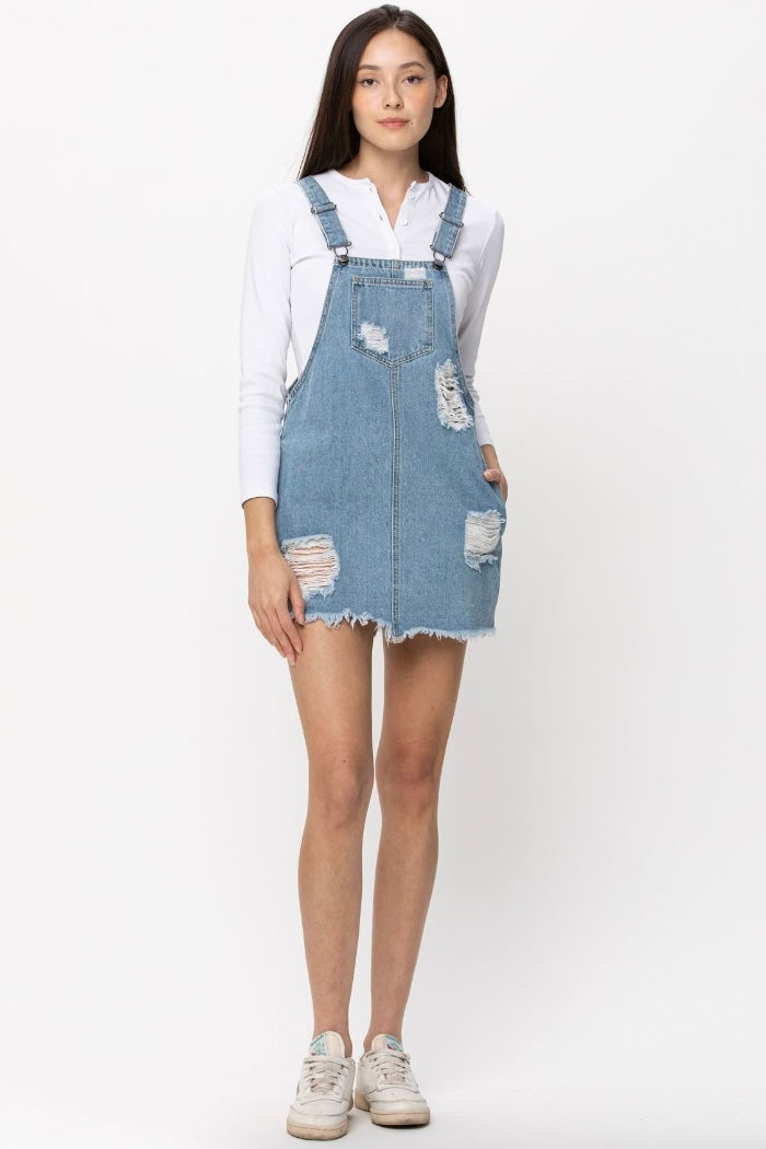HOW TO WEAR OVERALLS LIKE A GROWN-UP - Sivan | Denim overalls, Ripped denim  overalls, Ripped denim
